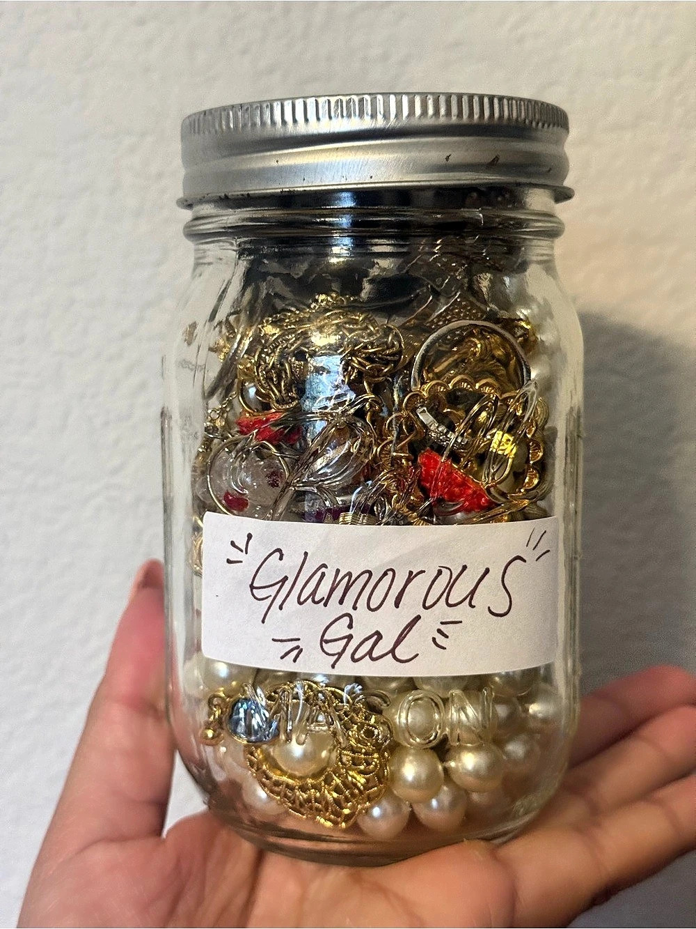 Glamorous gal vintage jewelry lot (most metals gold)